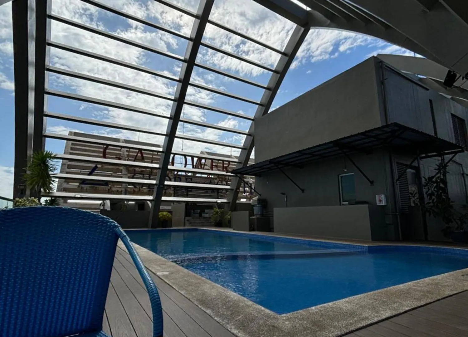 Trendy 3Br Loft Condo Along Edsa 마닐라 필리핀
