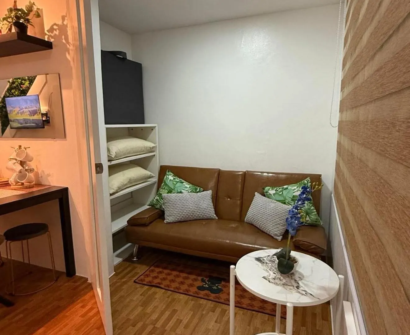 Trendy 3Br Loft Condo Along Edsa Manila 0*,